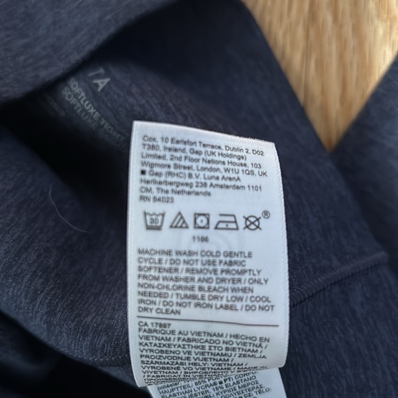 athleta salutation stash pocket ii softluxe tight - Picture 8 of 10